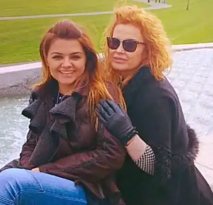 Аня Пенчева учи за баба