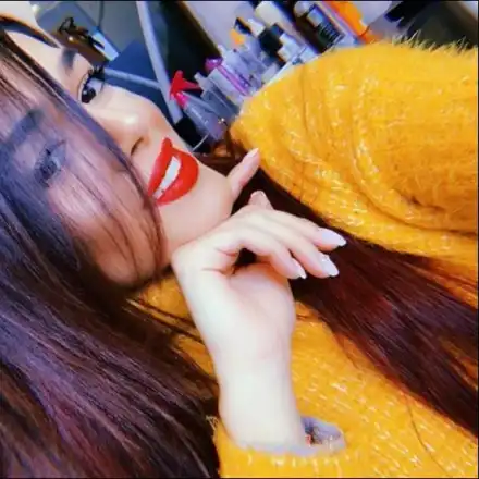 Диона като дете заради гримове в мола