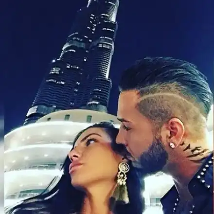 Джино глези гаджето в Дубай