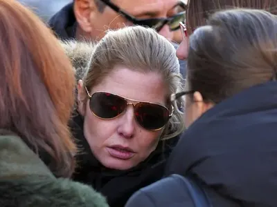 Докторка се грижи за Алекс Сърчаджиева