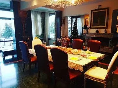 Ето палата на Анелия за 1,5 милиона! Мраморен под, скъпи полилеи и киносалон в новия й дом