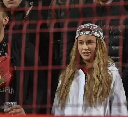 Гери-Никол пак гушка Капо Верде! Награбиха се на участие