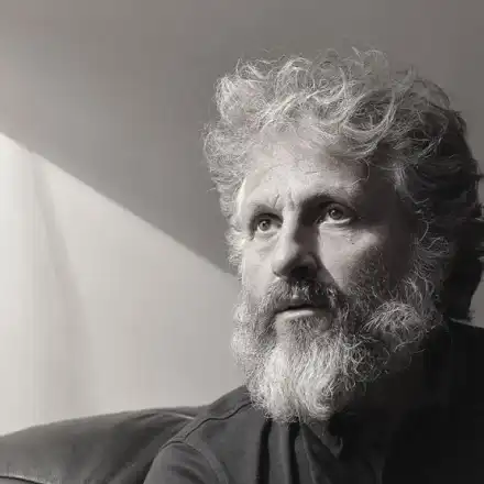 Къци Вапцаров се изгаври с Вазов