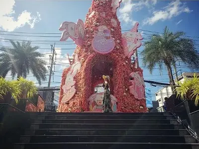 Капчикова с Елза Парини в Тайланд