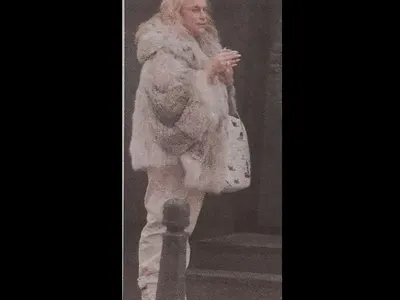 Кремена Халваджиян „зъзне” в дизайнерско палто