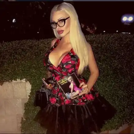 Кристин с нов силикон