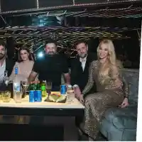 Куп влюбени двойки на церемонията The 1 Lifestyle Awards