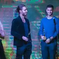 Куп влюбени двойки на церемонията The 1 Lifestyle Awards