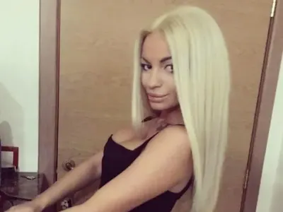 Мис Джуки бременна с първото си дете