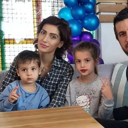 Наследниците на Дарко и Ромина учат български