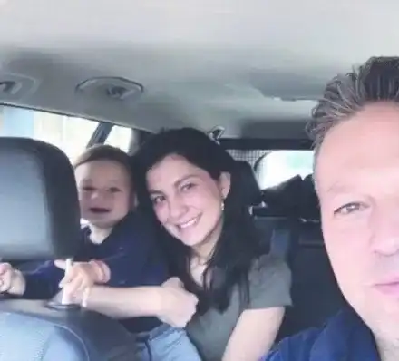 Ники Дойнов чака бебе