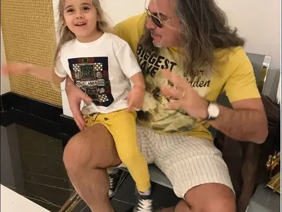 Объркаха внука на Маги Халваджиян с момиче