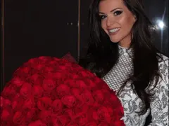 Пайнера глези с рози Преслава