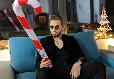 Папи Ханс започнал 2019-а с 3-часов „кекс“