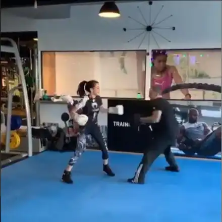 Щерката на Фатик тръгна на бокс