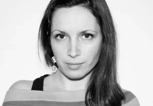 Снахата на Ваня Костова ръси цинизми в мрежата (\"Банда малоумници\" и \"Гнусни твари\" са само част от обидите)