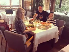 Тишо на Венета Райкова—баща за пример