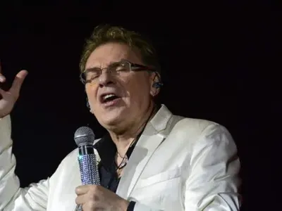 Васил Найденов си носи свои възглавници в хотелите