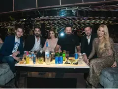 Куп влюбени двойки на церемонията The 1 Lifestyle Awards