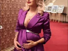 Поли Генова учи мъжа си на български