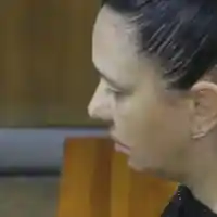 Анита Мейзер оплешивя