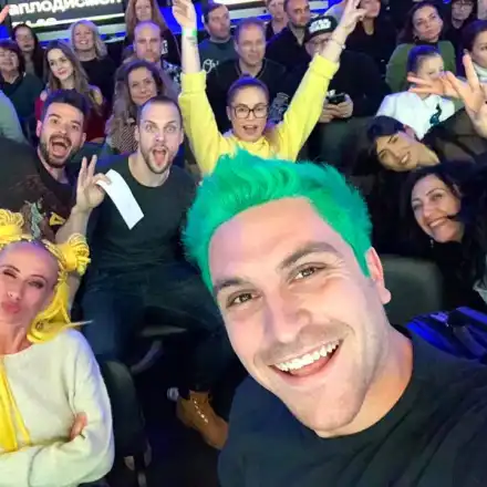 Бебо Халваджиян светна в зелено