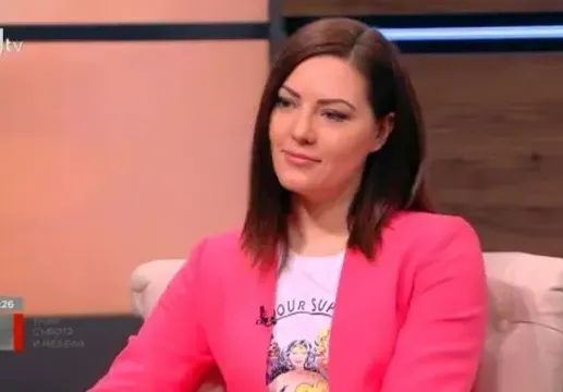Бившата на Лукарски пропя след развода