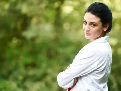 Д-р Огнянова става писателка