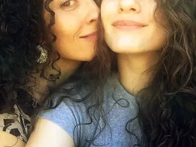 Дъщерята на Саня влюбена в баскетболист (Снимка)