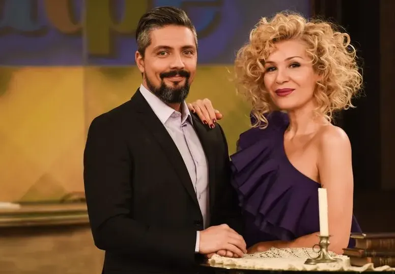 Гала натиска мъжа си за сватба