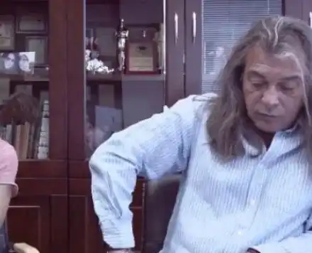 Халваджиян едвам кретал с 2 лв. в джоба