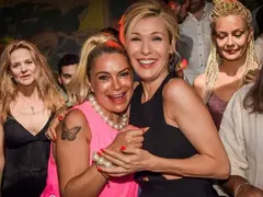 Жената на Халваджиян с фобия от летене