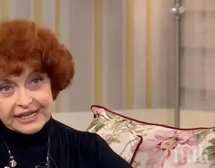 Камелия Тодорова: С пенсията си от 450 лв. мога да умра на улицата! Саня не пуска песните ми, защото беше любовница на мъжа ми