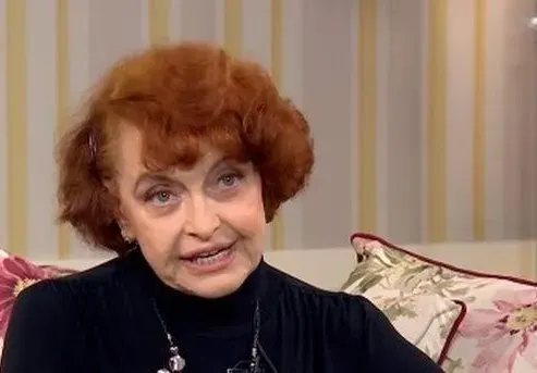 Камелия Тодорова: С пенсията си от 450 лв. мога да умра на улицата! Саня не пуска песните ми, защото беше любовница на мъжа ми