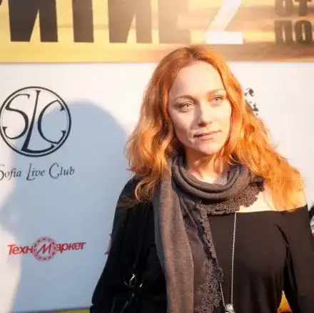 Койна Русева скочи на родителите пубери