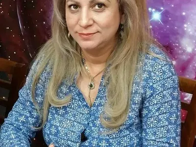 Лелята на Азис стана водеща