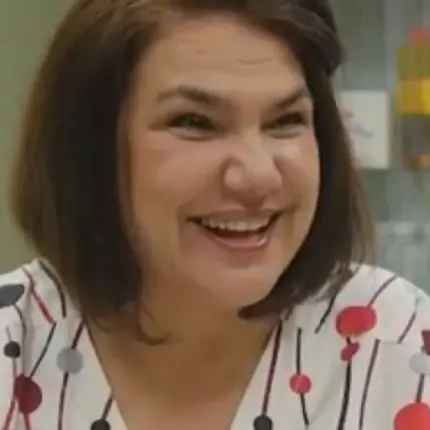 Марта Вачкова се разхвърля и на сцената (Актрисата-нудистка остана само по цветя)