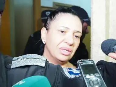 Мейзер дели килия с дама от „левия бряг“  – касапка