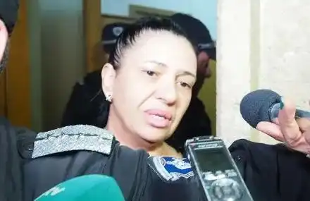 Мейзер дели килия с дама от „левия бряг“  – касапка