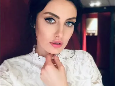 Мис България се омъжи за бившия на Елен Колева