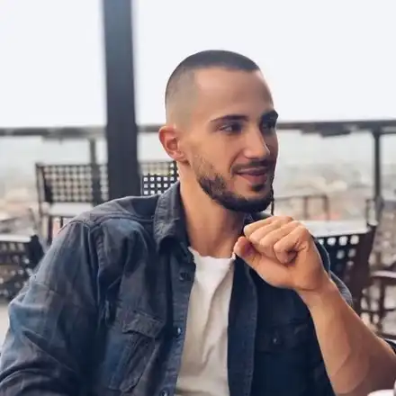 Наум Шопов се офъка