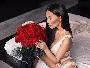 Николета: Мъже, подарявайте цветя на жените си