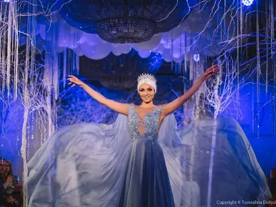 Поля Кинова  представи „Ледена кралица“ с уникално шоу