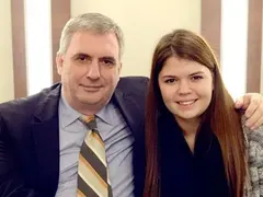 Щерката на Калфин го изненада с гадже арабин