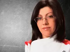 Гичка от „Хелс Китчън“ през февруари! Колоритната готвачка чака второ дете