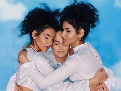 Алекс и Влади на семеен шопинг