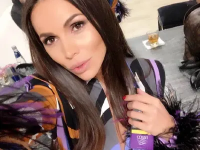 Алисия отпраши на почивка с Валери Божинов - младши