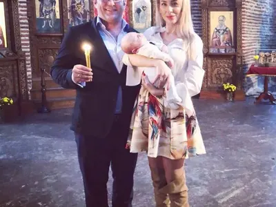 Антония Петрова показа бебето