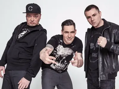 Ъпсурт се разпаднаха! Хазарта издава сам албум, забраниха му да пее песните на бандата