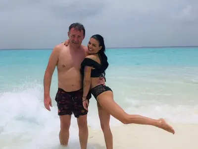 Деси Цонева почива на Малдивите с 55-годишния си любовник